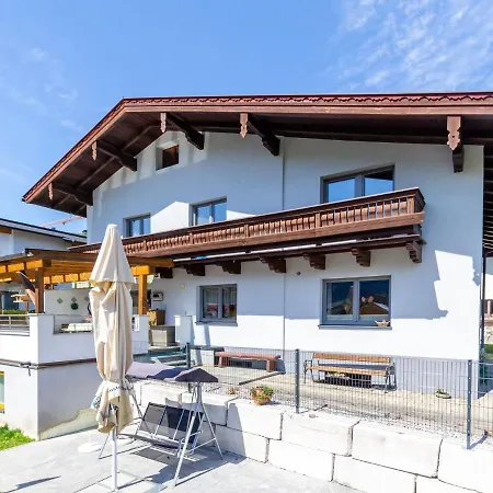 Beautiful Holiday Near Ski Area In Appartamento *