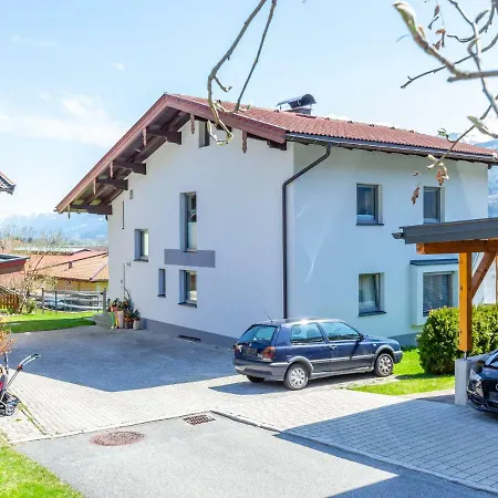 Beautiful Holiday Near Ski Area In Appartamento *